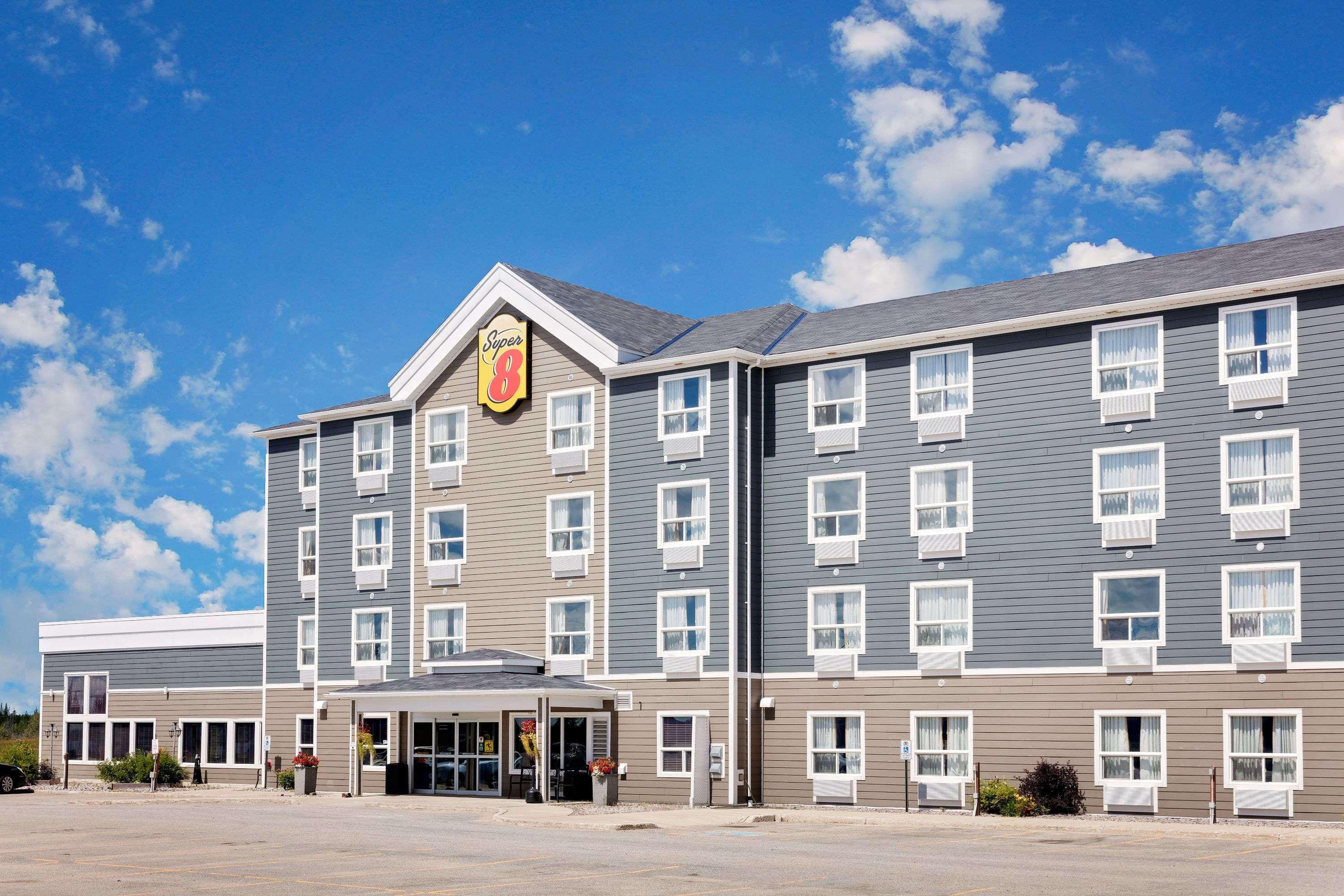 Super 8 By Wyndham Kapuskasing Exterior foto